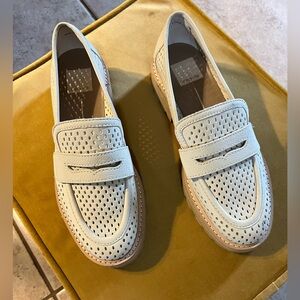 Dolce Vita Malila  classic loafer ivory, perforated nubuck upper/lug sole,  6.5.